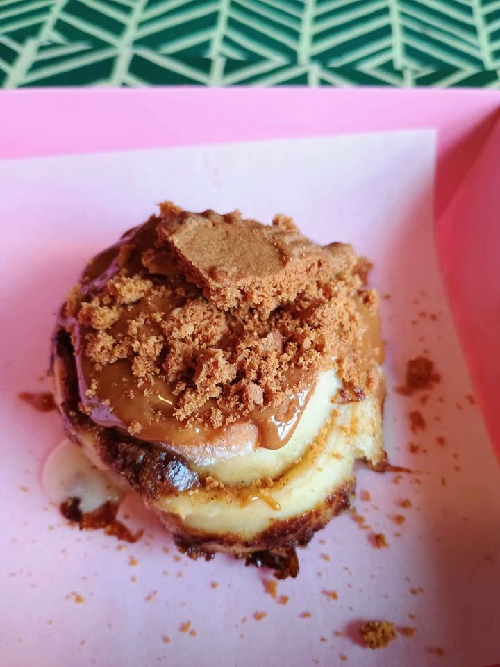 Cinnamon Buns - 4 Buns